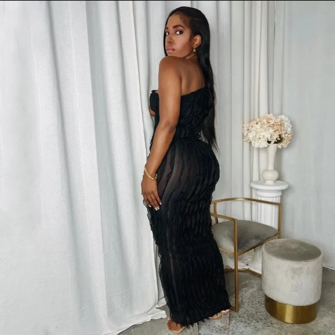 Black Delilah Ripple Effect Seamless Maxi Dress