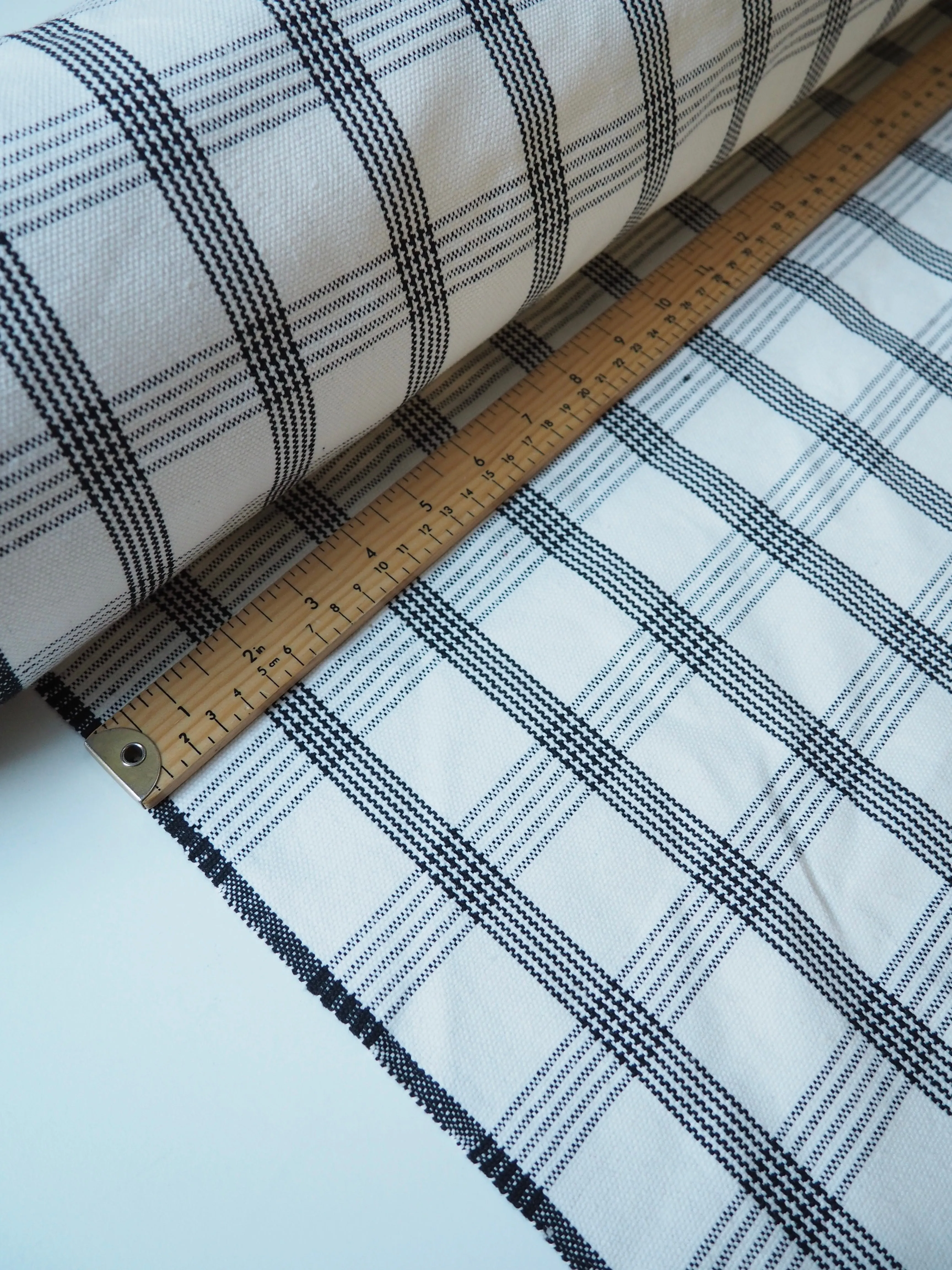 Black   White Check Handloom Cotton