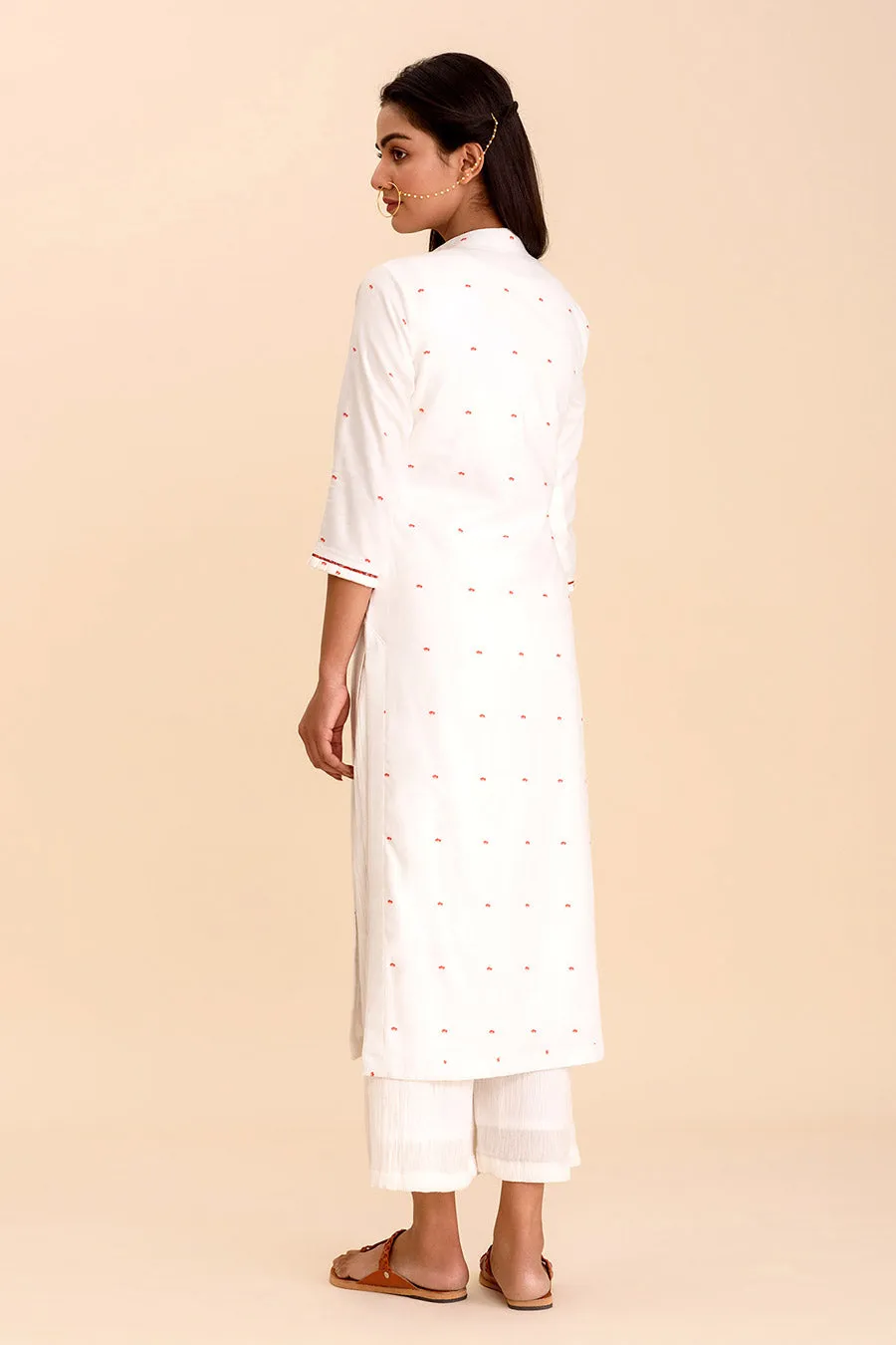 CHAAND - White Co-Ord Set With Dupatta (Set of 4)