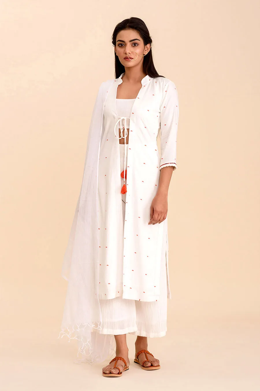 CHAAND - White Co-Ord Set With Dupatta (Set of 4)