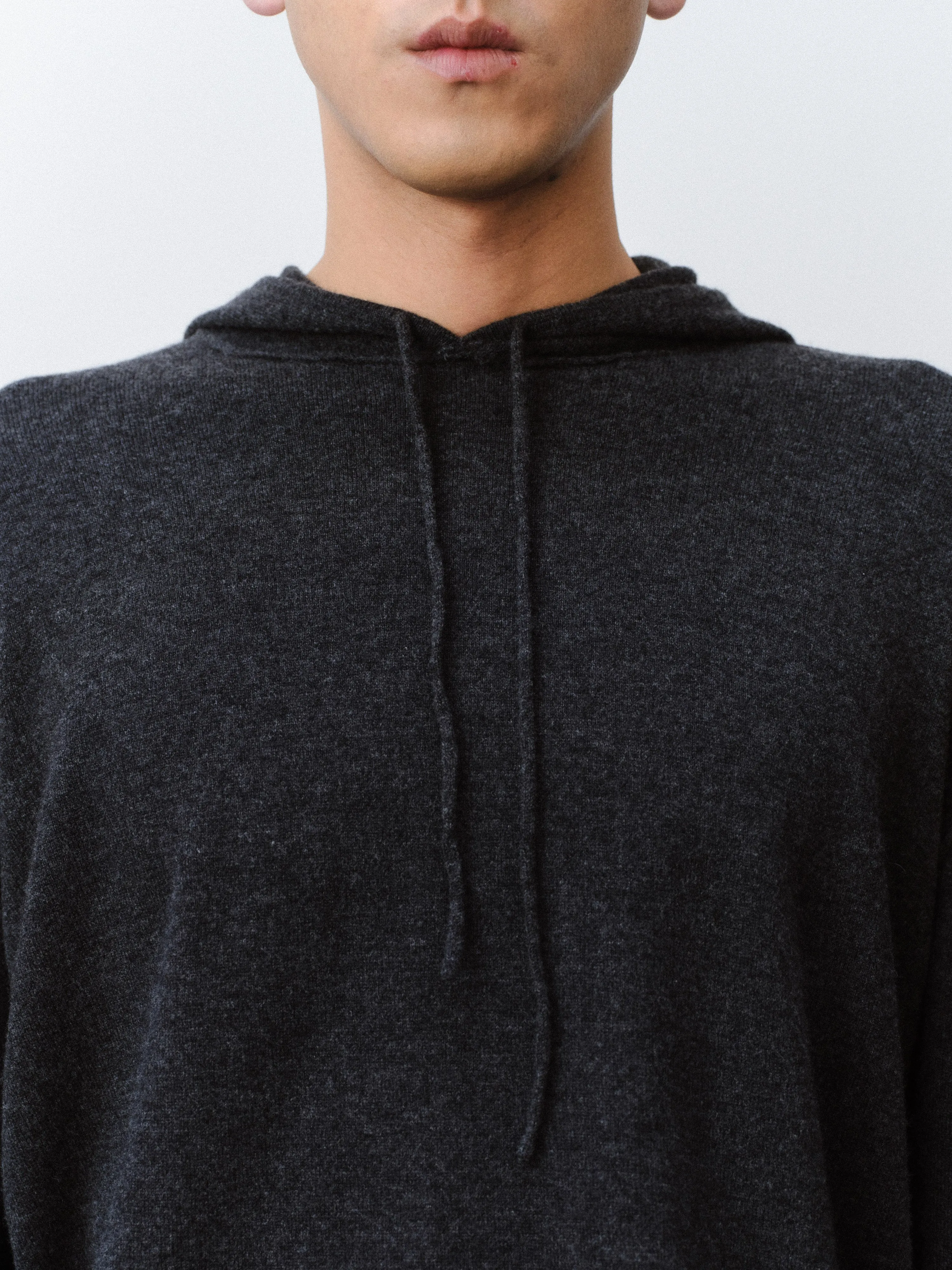(EQUILIBRIUM) (UNISEX) ETHAN CASHMERE WOOL HOODIE KNIT (CHARCOAL)