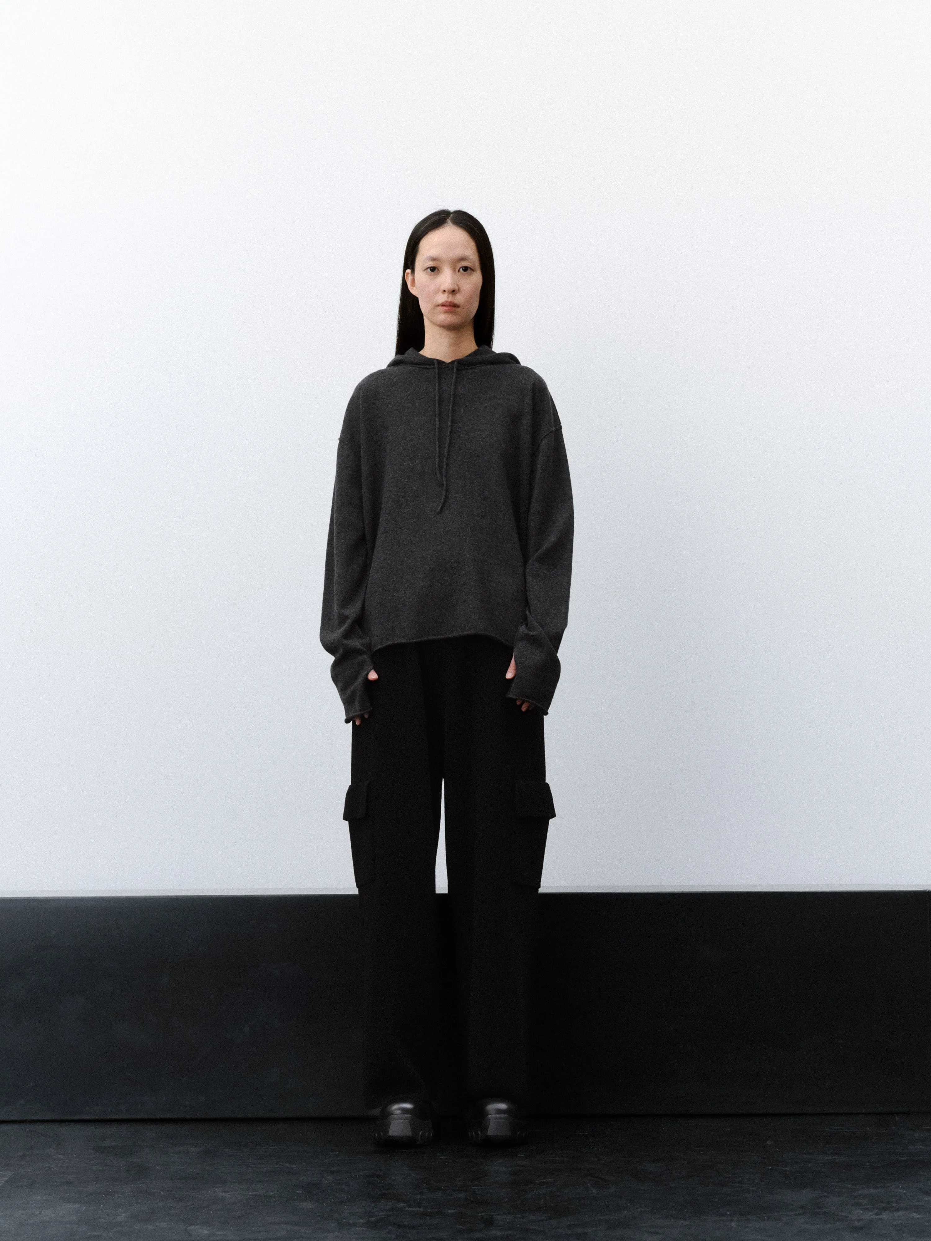 (EQUILIBRIUM) (UNISEX) ETHAN CASHMERE WOOL HOODIE KNIT (CHARCOAL)