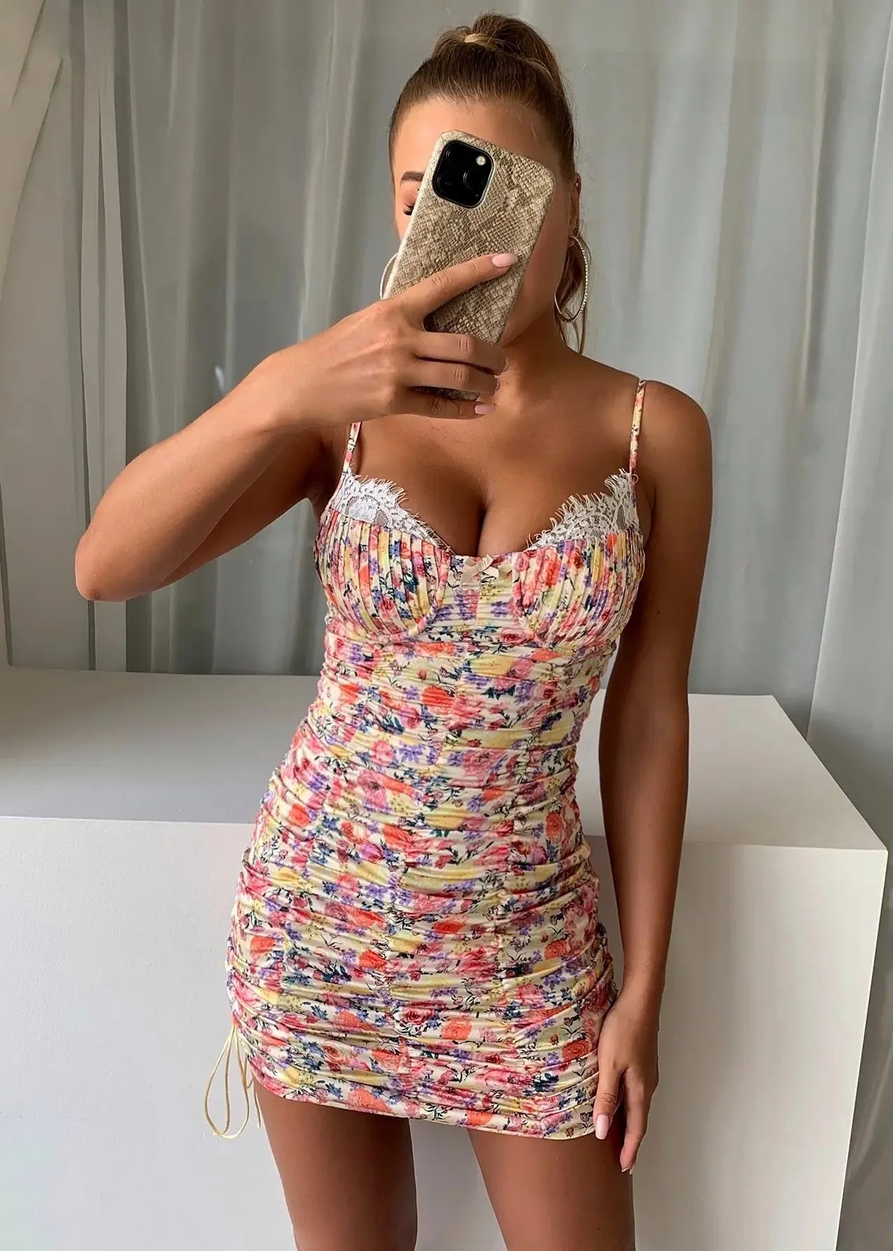 Eyelash Lace Trim Floral Print Ruched Bodycon Dress