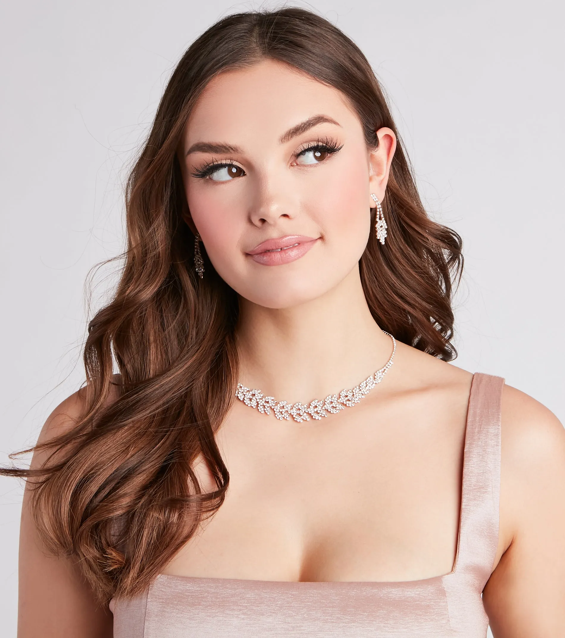 Feeling Glitzy Rhinestone Necklace And Earrings Set