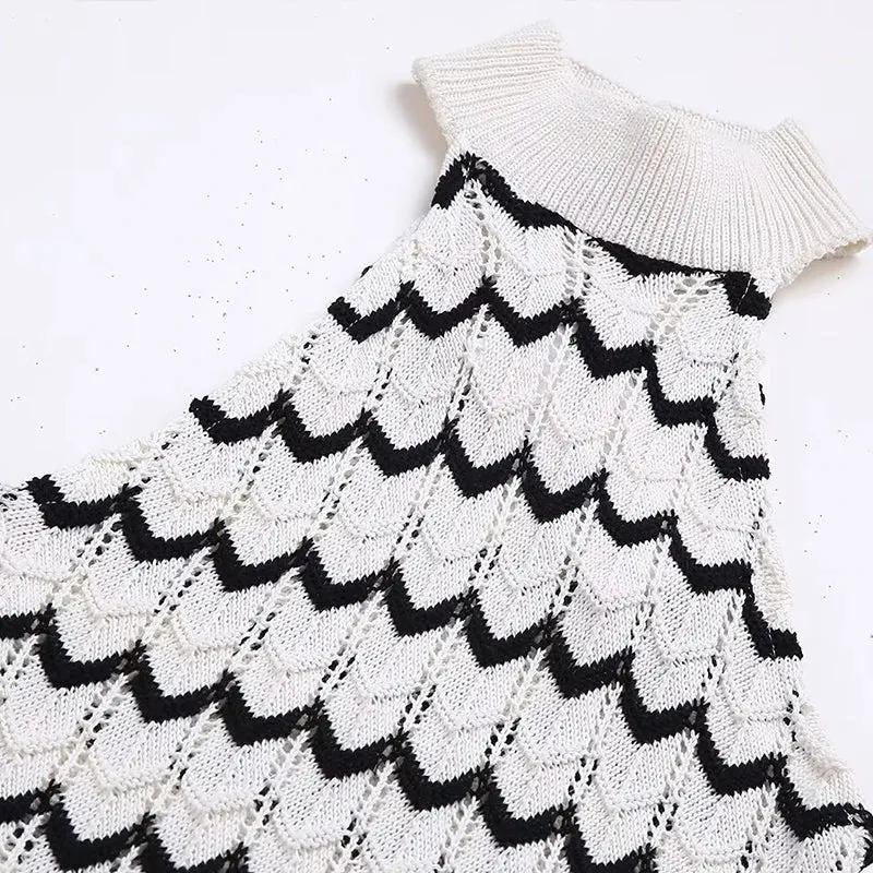 Halter Beach Dress with Stripe Knitting in Zigzag Crochet