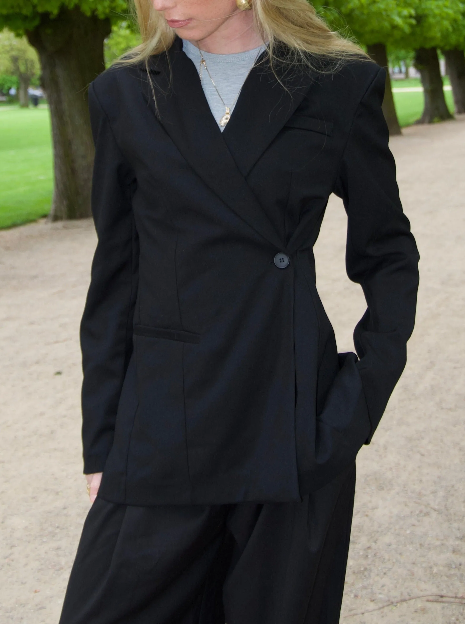 Hulda fitted blazer - Black