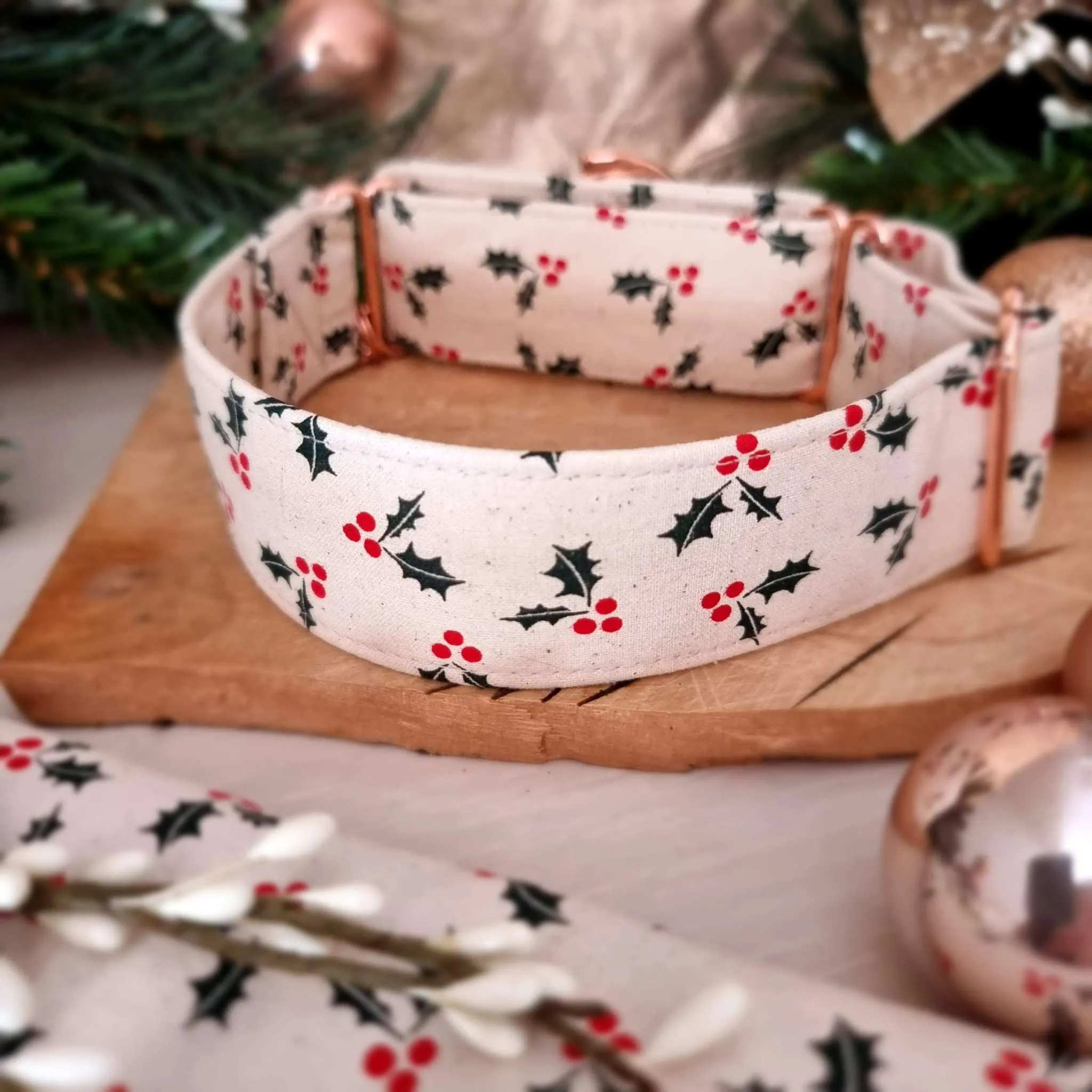 Scandi Christmas Martingale Collar