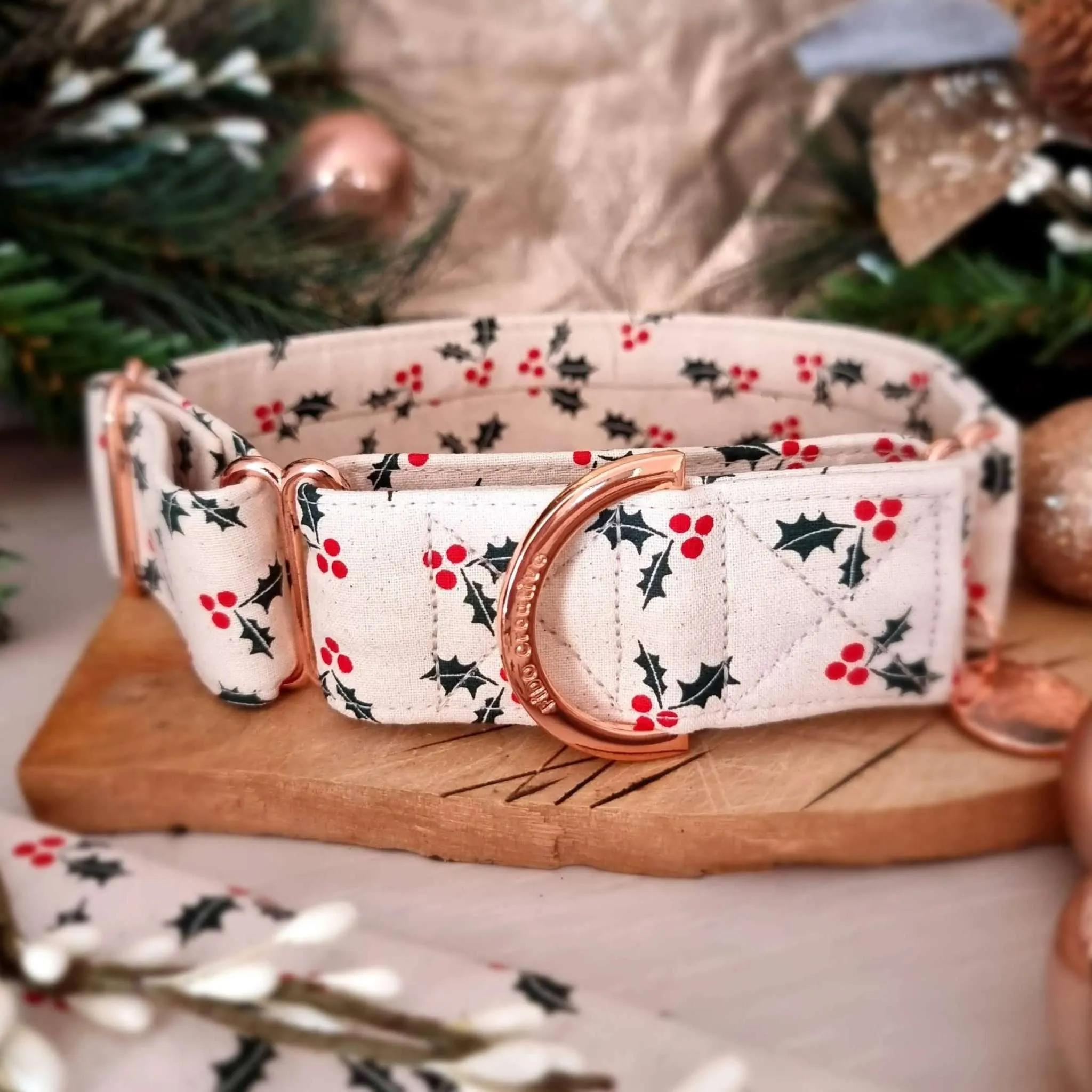 Scandi Christmas Martingale Collar