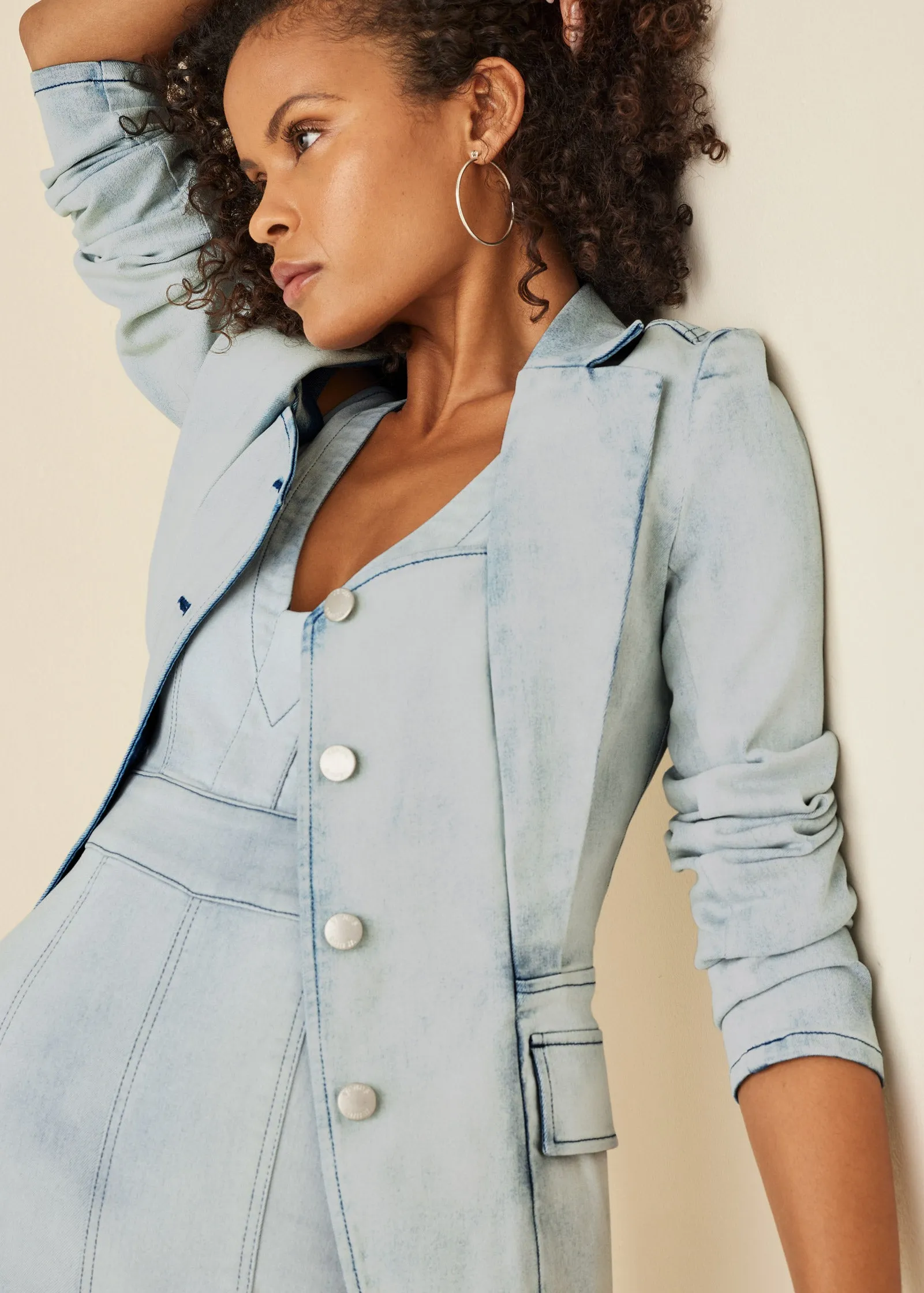 Sweetheart Denim Blazer - Light Wash