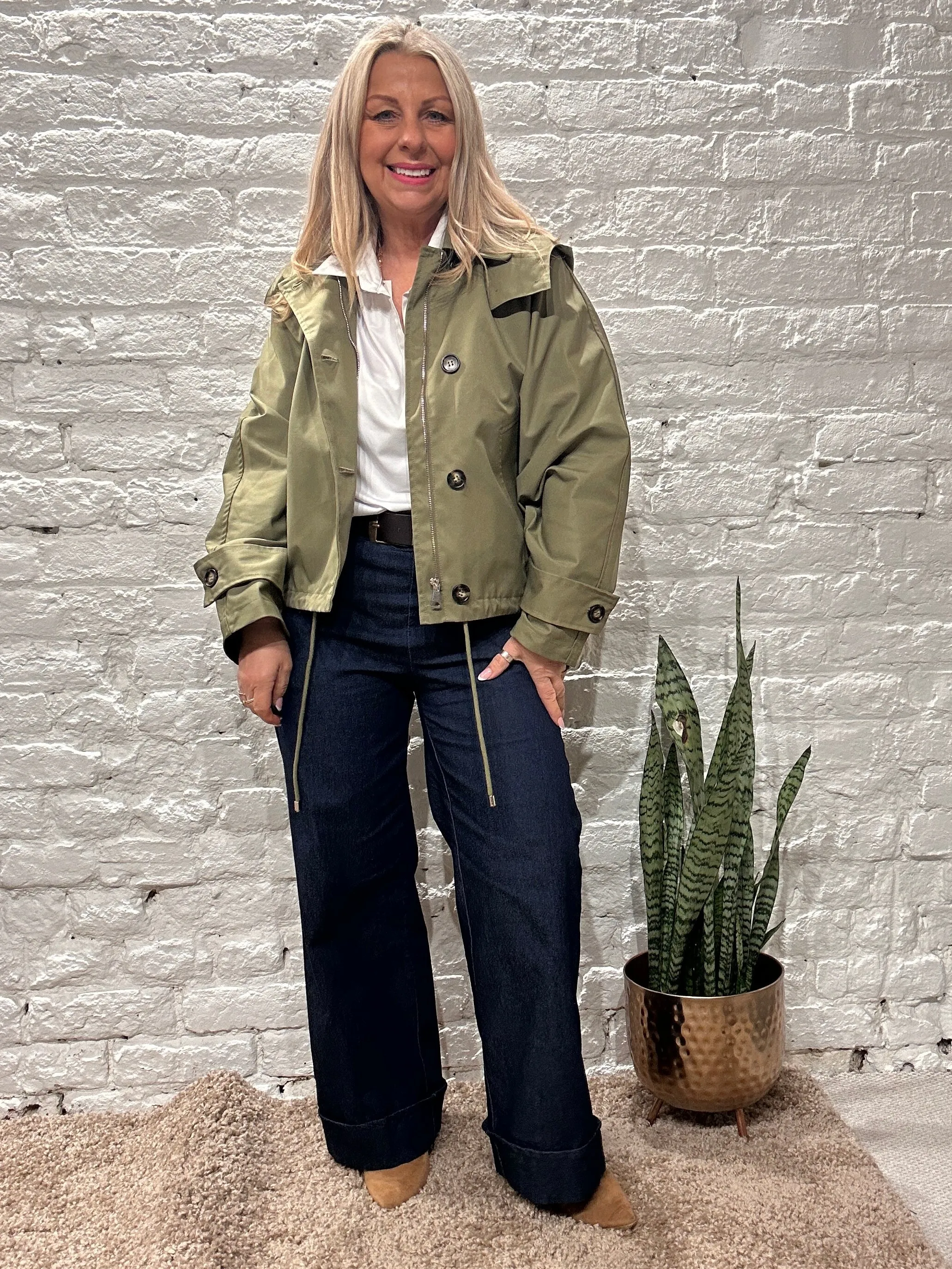 The Overcast Trench Short Raincoat With Hood