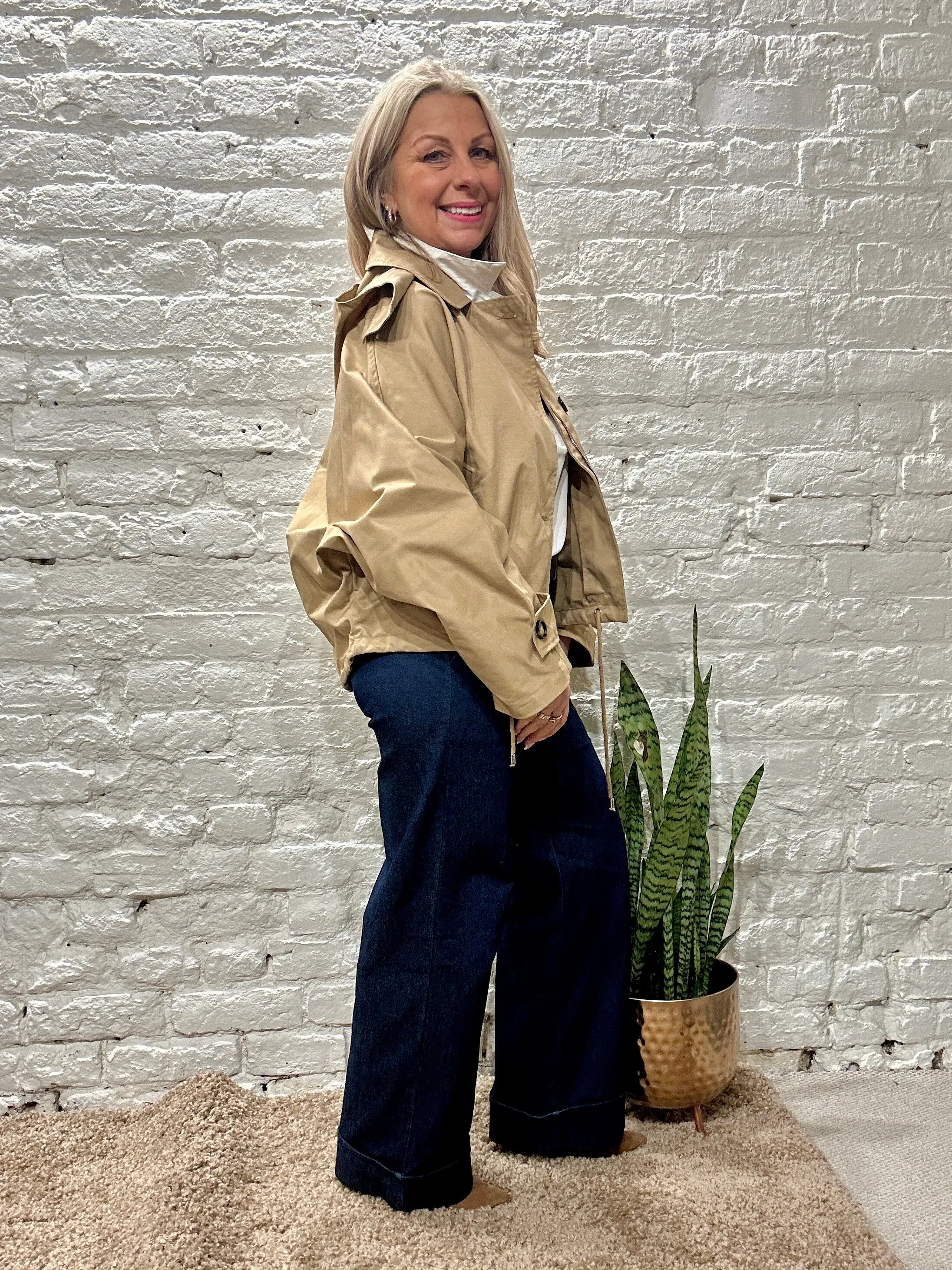 The Overcast Trench Short Raincoat With Hood