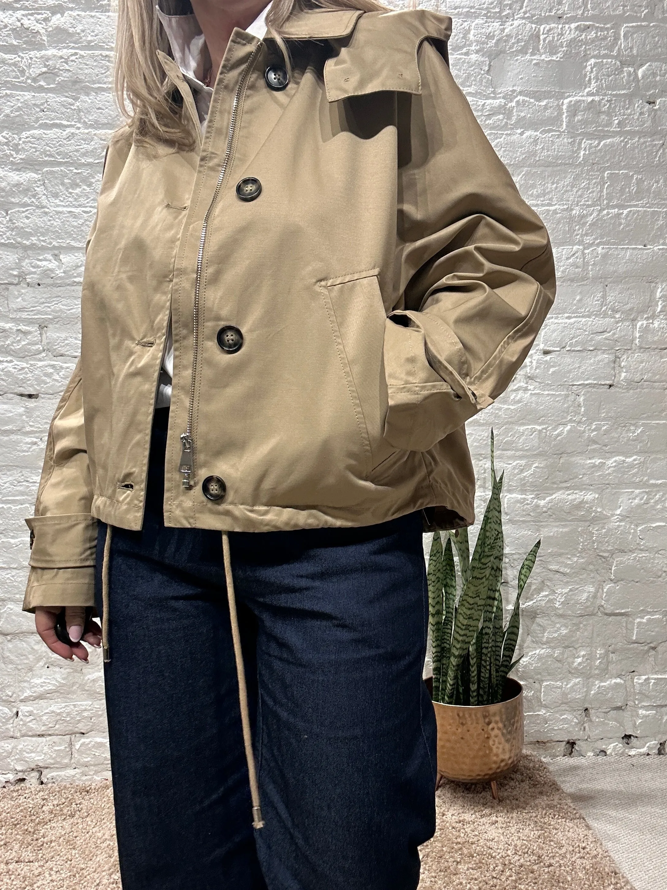 The Overcast Trench Short Raincoat With Hood