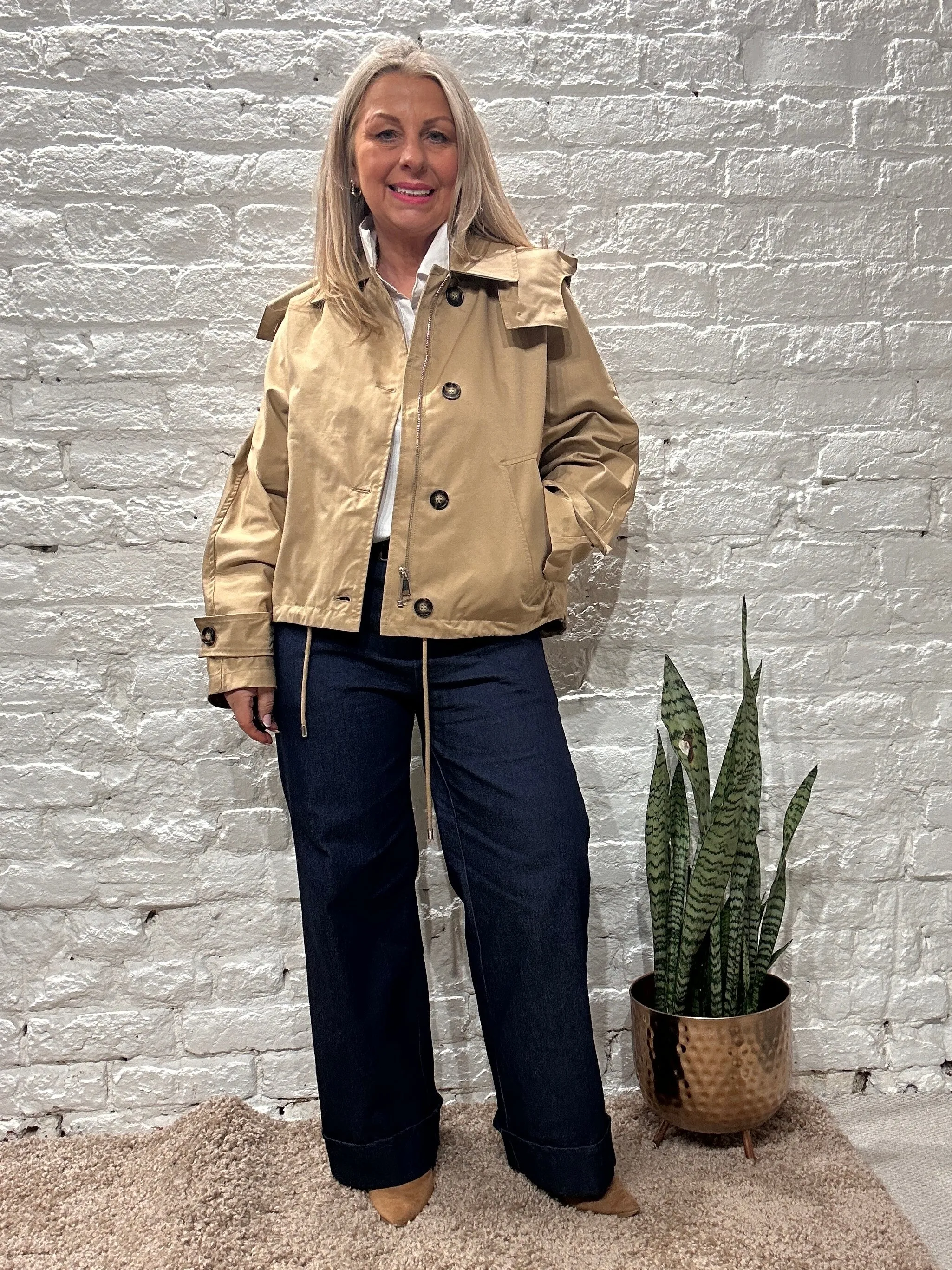 The Overcast Trench Short Raincoat With Hood